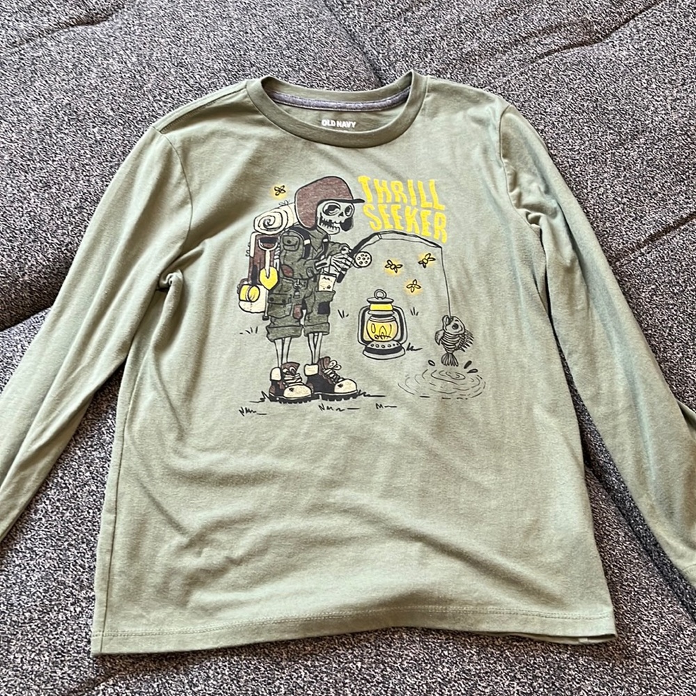 2/$25 Boys olive green Old Navy long sleeve tee